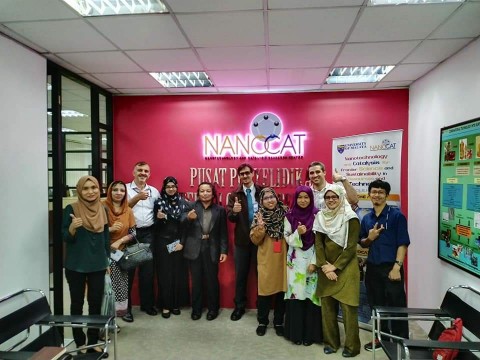 ​  Visit to NANOCAT - UM for potential research collaboration.