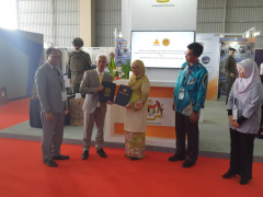 Memorandum of Agreement (MoA) Signing Ceremony between International Islamic  University Malaysia (IIUM) and Science & Technology Research Institute for Defence (STRIDE)