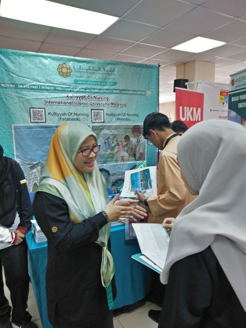 Kulliyyah Promotion Activities in Perak Matriculation College